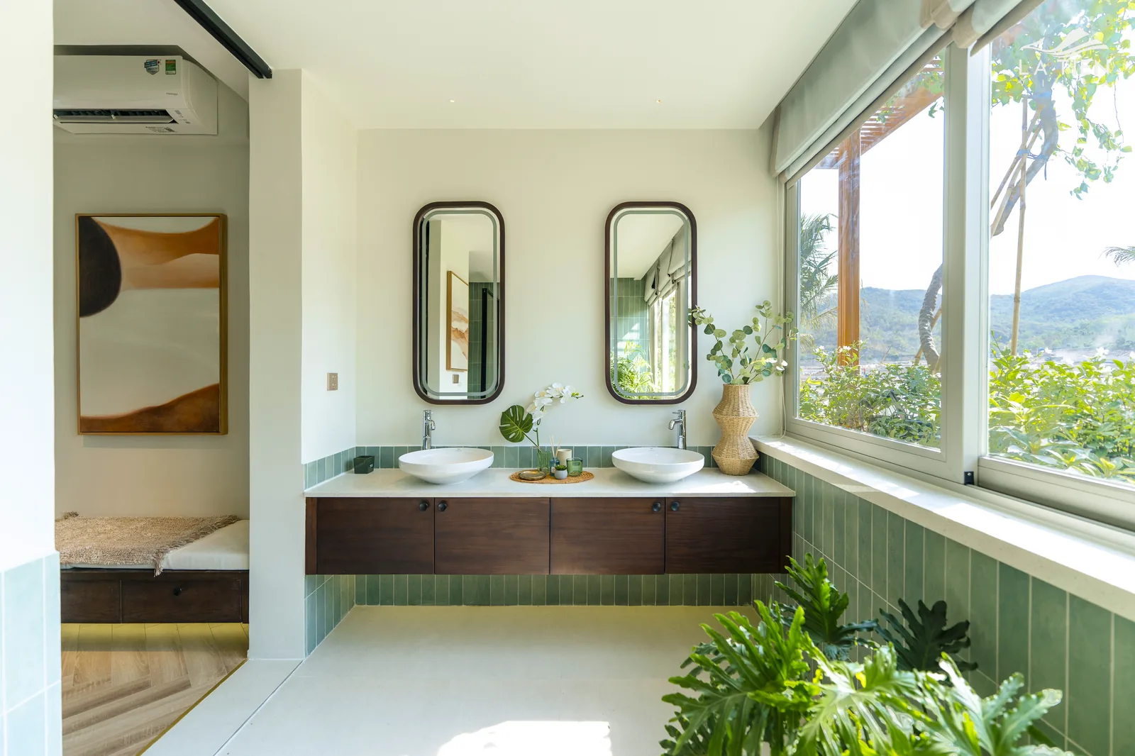 Toàn cảnh khu biệt thự ven vịnh