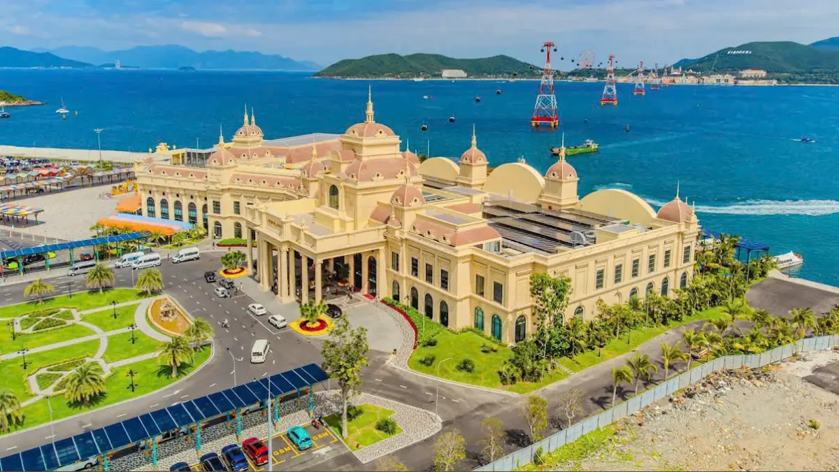 Công viên nội khu sinh thái Vinhomes Pearl Bay Không gian công viên cảnh quan ven biển bàn giao kèm tiện ích đồng bộ tại Nha Trang