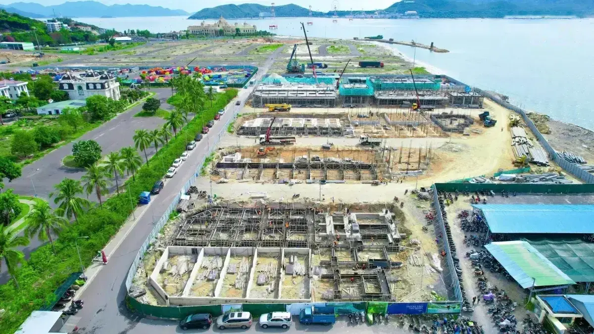 Hạ tầng cảng biển du lịch quốc tế Nha Trang Thực tế mặt bằng hạ tầng cảng biển du lịch quốc tế Nha Trang sát cạnh dự án