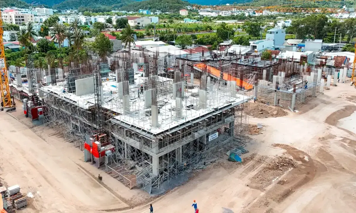 Tiến độ thi công Block B VCN Vĩnh Hải Hình ảnh công trường thi công sàn tầng 2 Block B dự án VCN Vĩnh Hải tháng 9/2026
